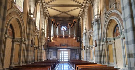  La Cattedrale di Chester: Un capolavoro architettonico con un mistero nascosto!