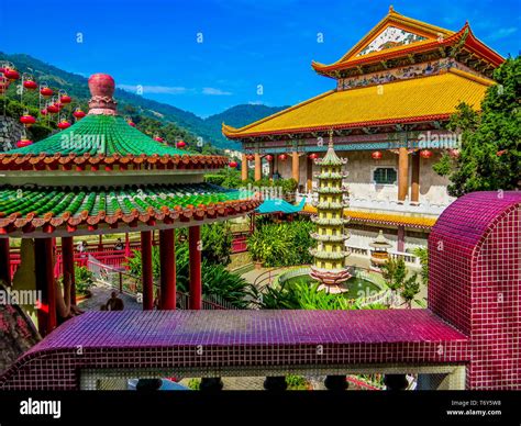 Il Kek Lok Si Temple: Un capolavoro architettonico e un'oasi di pace spirituale!